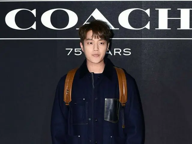 「BEAST」ドゥジュン、「COACH」75周年ヘリテージ展示イベントに出席。