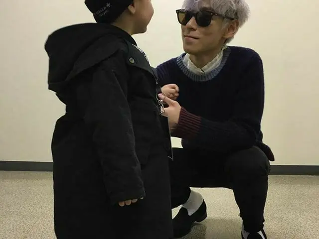 BIGBANG　T.O.P、叔父さんの微笑み。