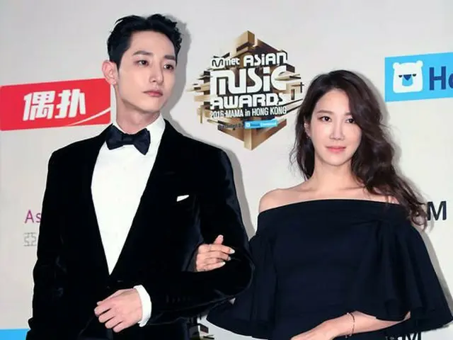 俳優イ・スヒョク＆女優イ・ジア、「2016 MAMA」レッドカーペット参加、香港。