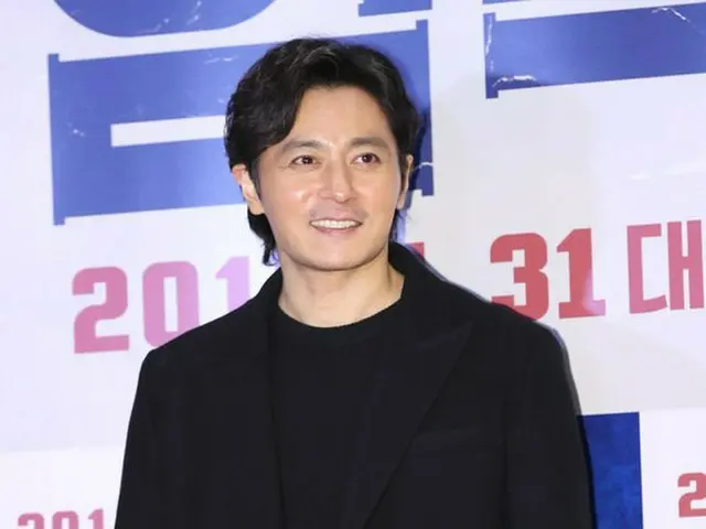 俳優チャン・ドンゴン、映画「念力」のVIP試写会に出席。