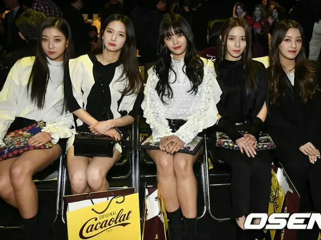 CLC、HERA Seoul Fashion Week GREEDILOUSコレクションに出席。