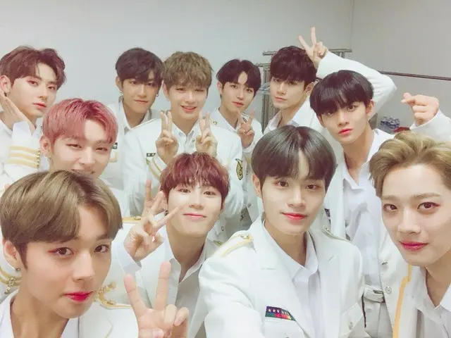 【T公式】Wanna One、シンガポールのWANNABLEに感謝。