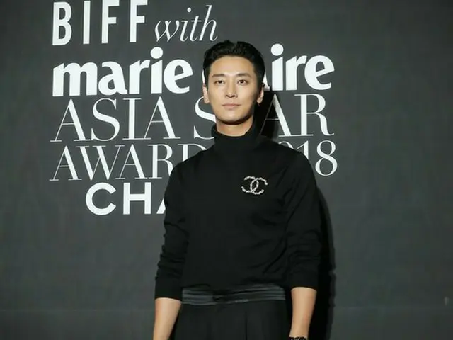 俳優チュ・ジフン、「marie claire アジアスターアワーズ」レッドカーペットイベントに出席。