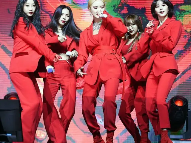 EXID、シングルアルバム「I Love You」発売記念ショーケースに出席。