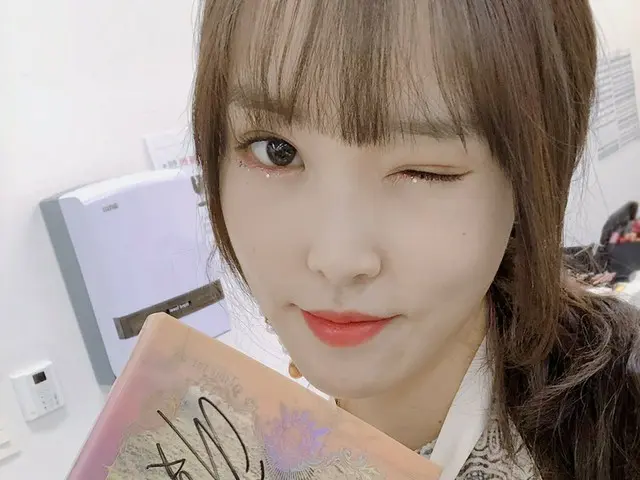 、、【t公式】GFRIEND、[Mwave MEET＆GREET] GFRD official Selfies Yuju＆Umji公開。