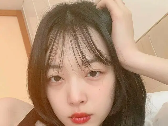 【g公式】f(x)_出身ソルリ_Sulli、睡眠が不規則な状態。