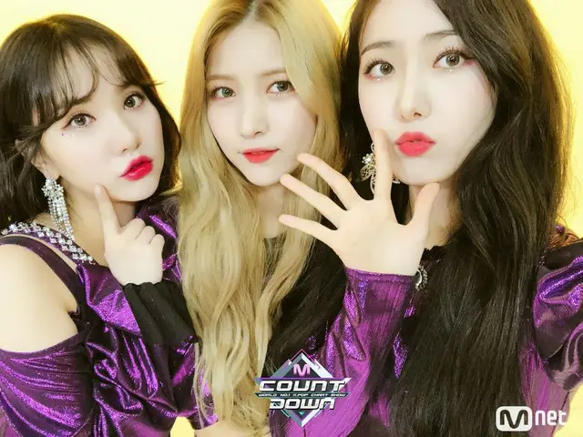 、、【t公式】GFRIEND、Mnet「Mcountdown」での写真を公開。