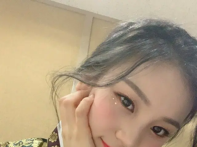 、、【t公式】GFRIEND、韓服姿でSNS更新。