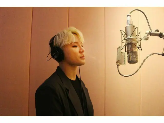 【r公式jes】JYJ ジュンス、レコーディング現場の様子を公開。