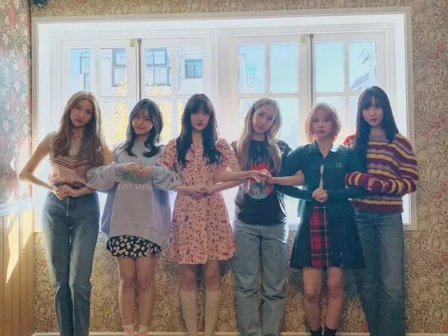 【t公式】GFRIEND、[🎞#G_TODAY] #GFRIEND #GFRIEND #Room #OOTD