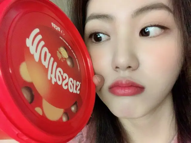 【jt公式】CLC、RT CUBECLC：[ #ウンビン]食べるおやつ