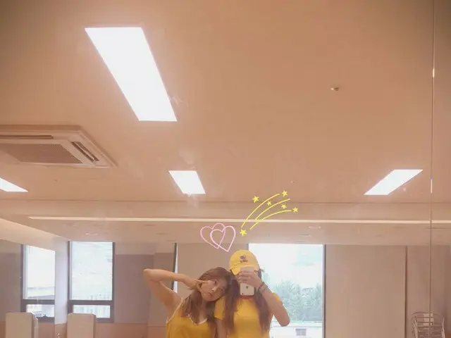 【JT公式】CLC、RT CUBECLC: [#은빈] 리막 룸메즈👯👯노랑노랑 트윈룩이당!!!!!헤헤 😙😙