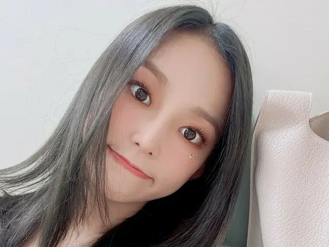 【t公式】CLC、[ #イェウン]おもしろかったCHESHIREに最高だおやすみ🥰