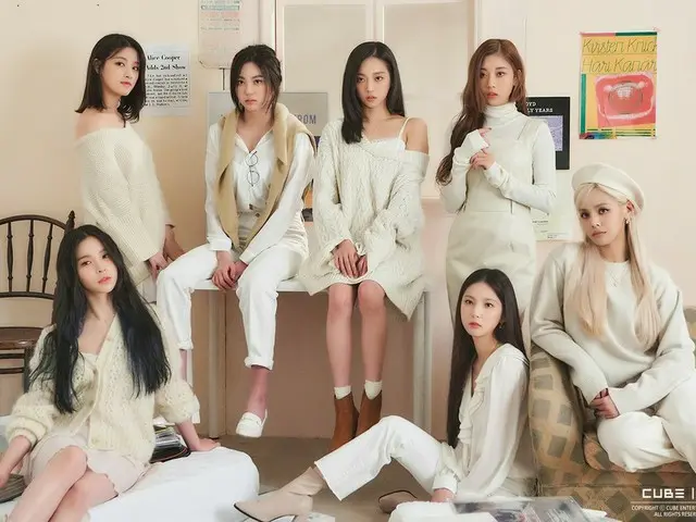 【t公式】CLC、[ビハインド] 2021 SEASON'S GREETINGS撮影現場のビハインド より多くの写真は、以下のリンクから会ってみてください！📎