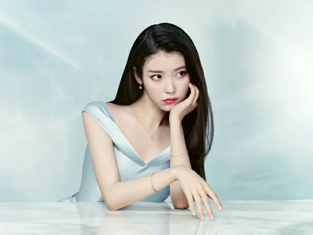 IU(アイユー)、画報公開。