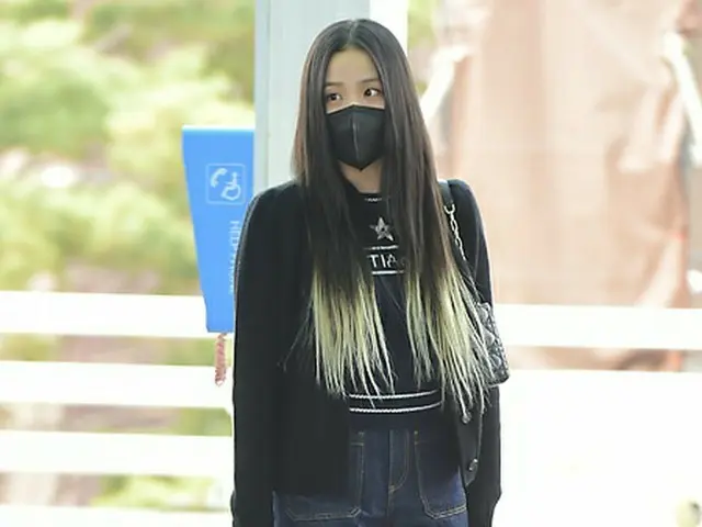 JISOO(BLACKPINK)、パリファッションウィーク出席のため仁川空港から出国。