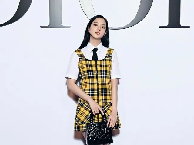 JISOO(BLACKPINK)、「パリ・ファッションウィーク」DIORのイベントに出席。