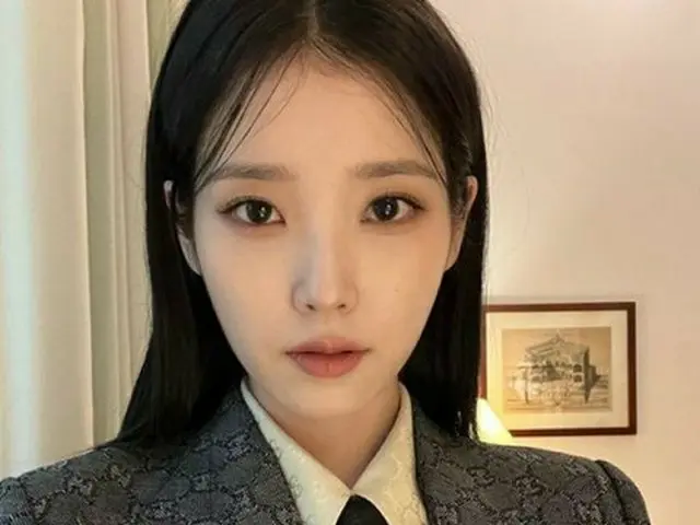 IU(アイユー)、新型コロナウイルス感染者との濃厚接触者となり「春史(チュンサ)国際映画祭」の出席を取りやめ。