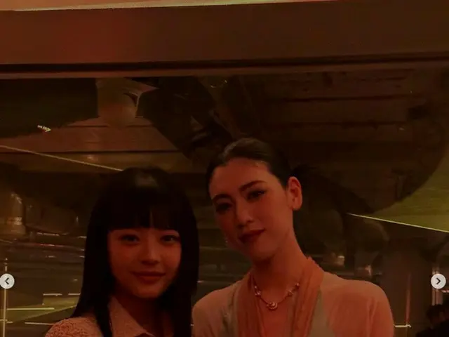 三吉彩花、NewJeans ハニ＆ITZY リュジン＆パク・ジェボムらとの写真公開が話題。