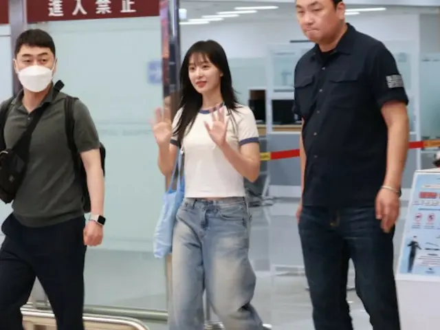 女優キム・ジウォン、11日午後に帰国の様子＠金浦国際空港
