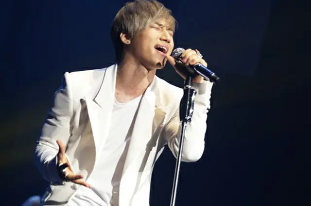 「D-LITE D’scover Tour 2013 in Japan ～DLive～」横浜アリーナ公演（オフィシャル写真）