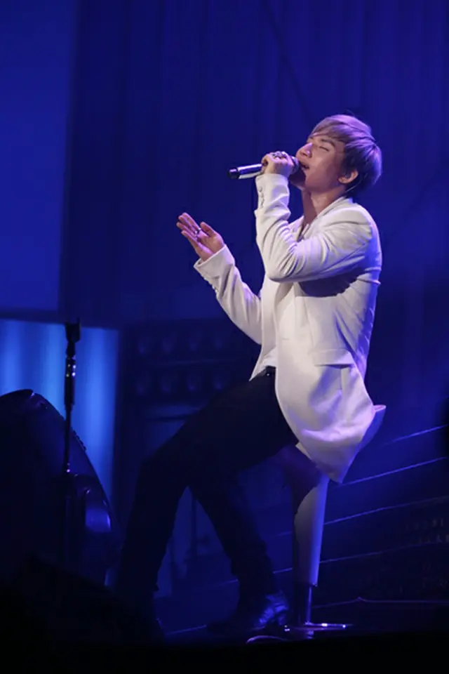 「D-LITE D’scover Tour 2013 in Japan ～DLive～」横浜アリーナ公演（オフィシャル写真）