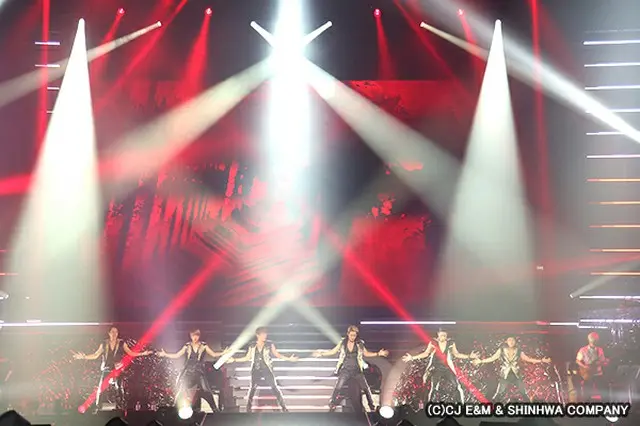 「2013 SHINHWA GRAND TOUR‘THE CLASSIC’ IN TOKYO」