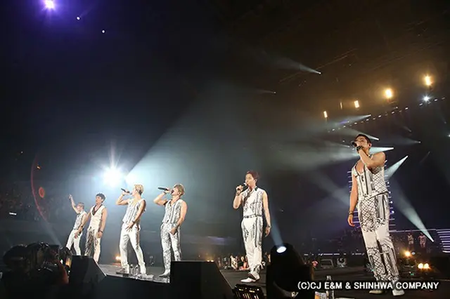 「2013 SHINHWA GRAND TOUR‘THE CLASSIC’ IN TOKYO」