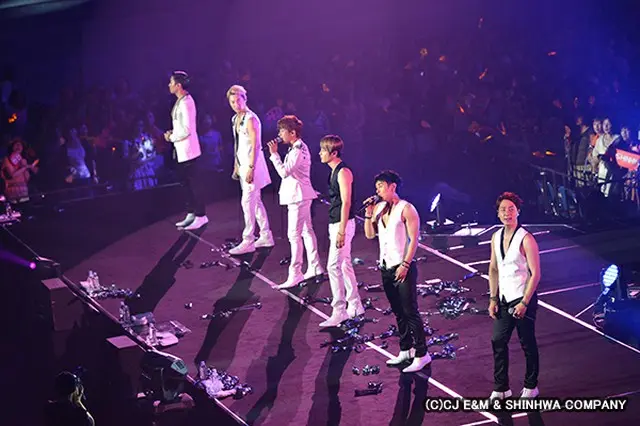 「2013 SHINHWA GRAND TOUR‘THE CLASSIC’ IN TOKYO」