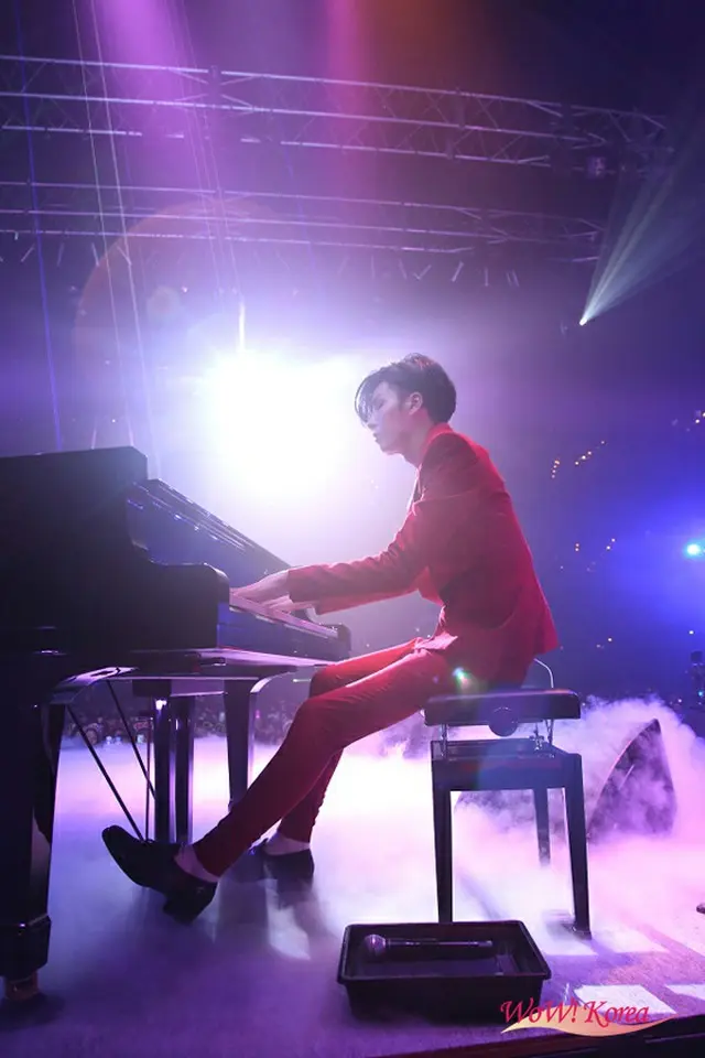 「ICON NO MIN WOO MINEW Christmas THE XMAS SHOW」