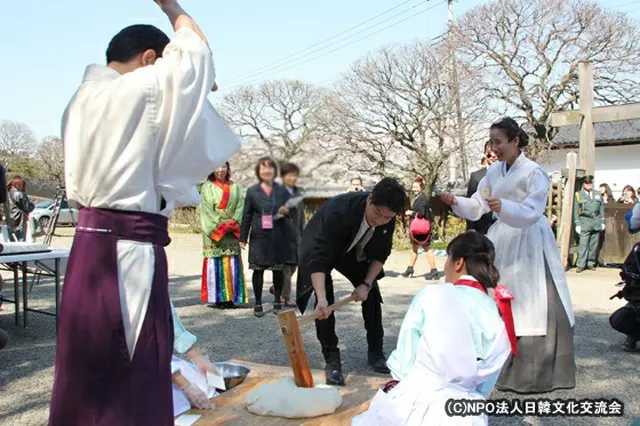 イベント翌日にファンとともに高麗郷へ旅する俳優チョ・ヒョンジェ