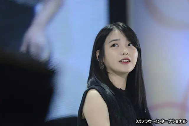 歌手IU