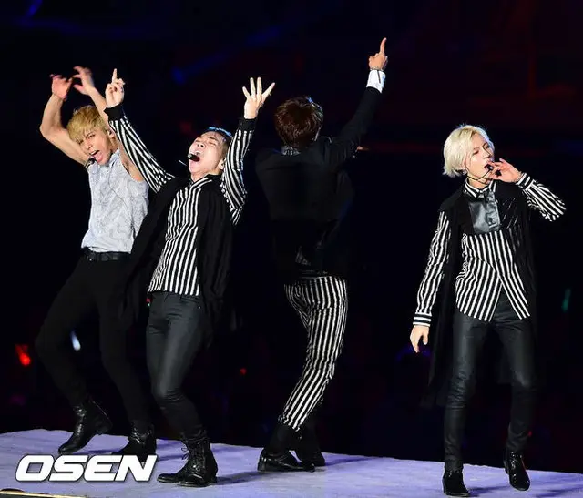 「SHINee」