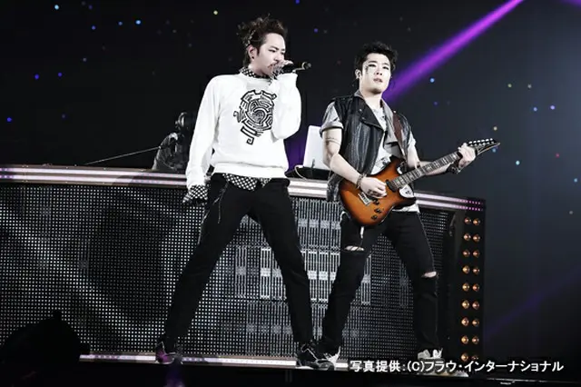 「TEAM H」