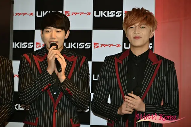 「U-KISS」左からフン、スヒョン