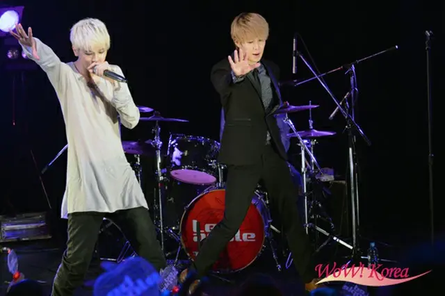 「Ledapple」左からギュミン、ハンビョル