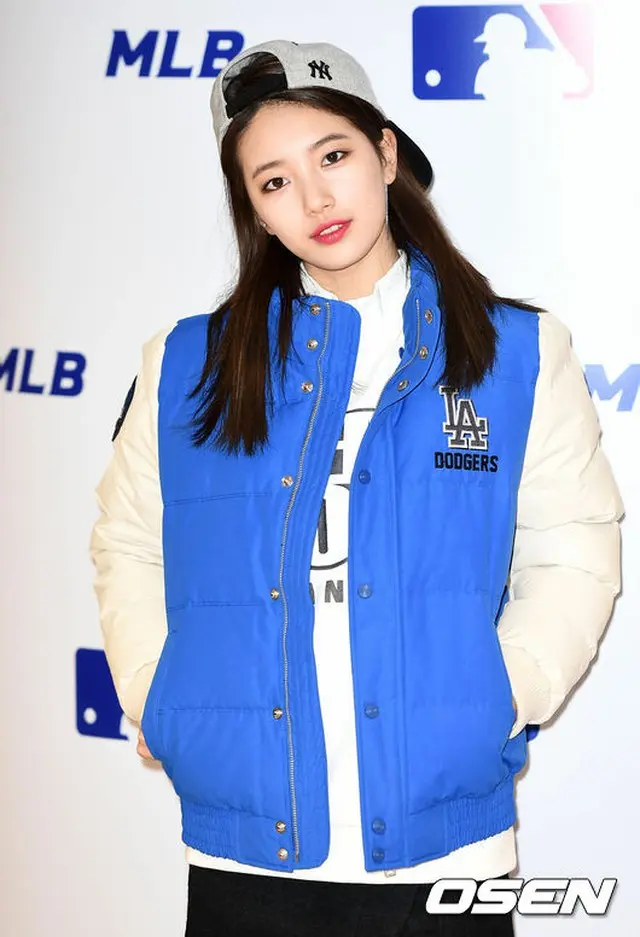 MLB COEXモール店でサイン会を開いた「Miss A」スジ