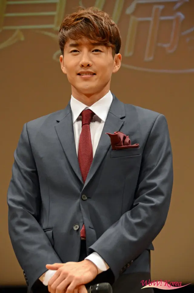 俳優ヒョン・ウソン