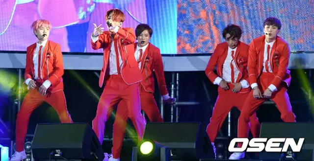 「B1A4」