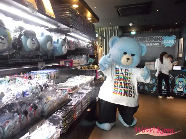 「KRUNK×BIGBANG CAFE」グッズ売り場