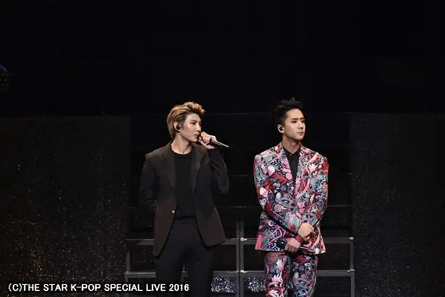 「VIXX LR」左からレオ、ラビ