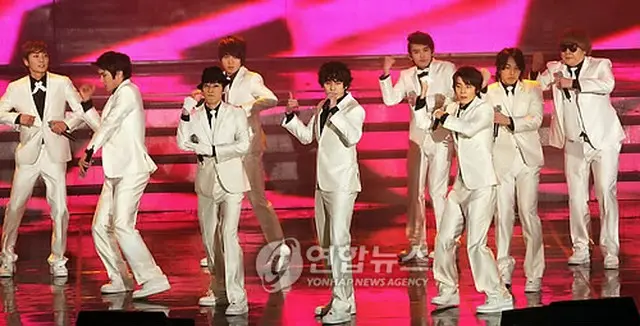 SUPER JUNIOR