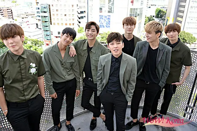 「MADTOWN」左からホジュン、ジョタ、イゴン、ムース、ホ、バフィー、デウォン