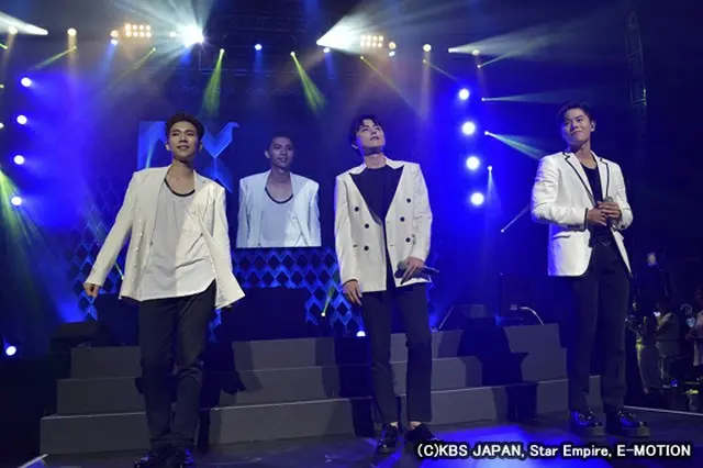 「ZE:A J」