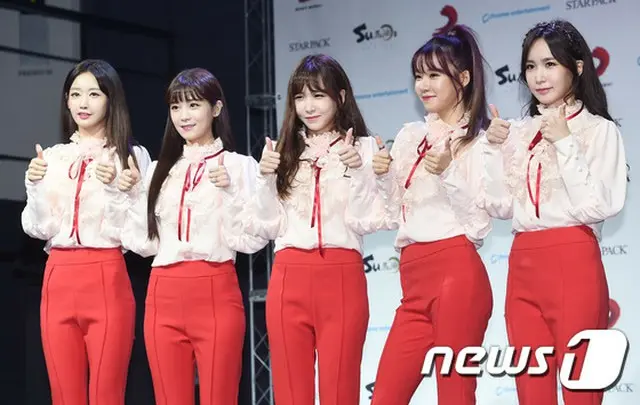 アルバム発売記念ショーケースを開催した「CRAYON POP」