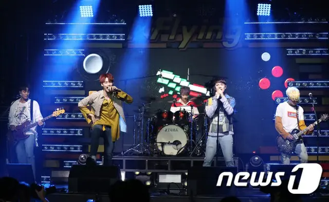 2ndミニアルバムのショーケースを開催した「N.Flying」