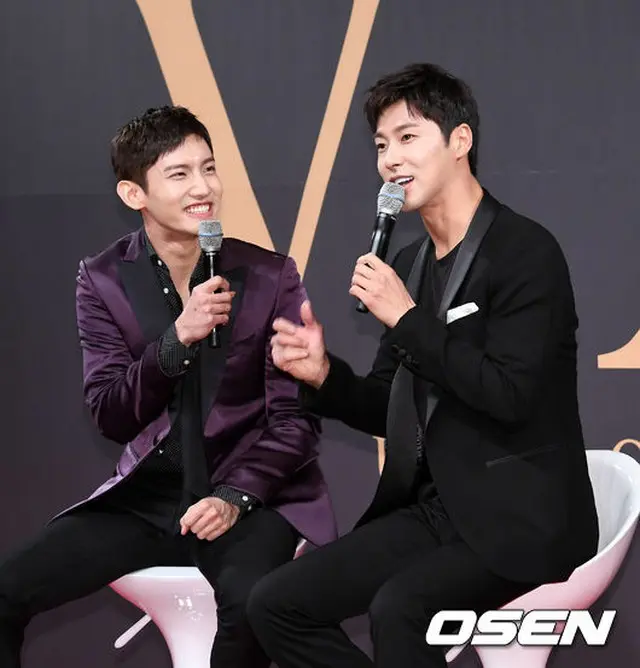 「TVXQ！ ASIA PRESS TOUR」記者会見を開催した「東方神起」