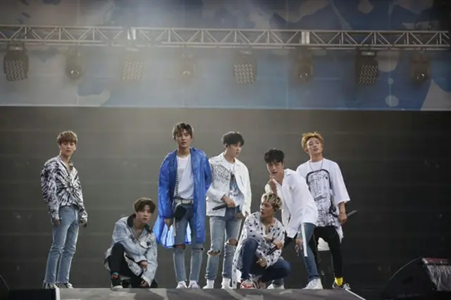 「iKON」