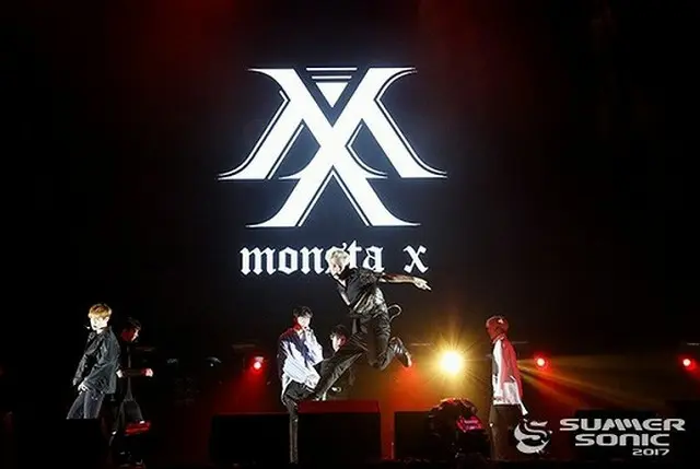 「MONSTA X」