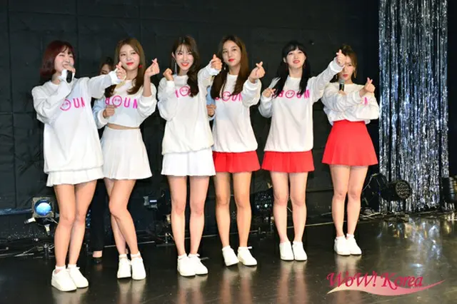 「LABOUM」左からユジョン、ヘイン、ジエン、ソルビン、ユルヒ、ソヨン